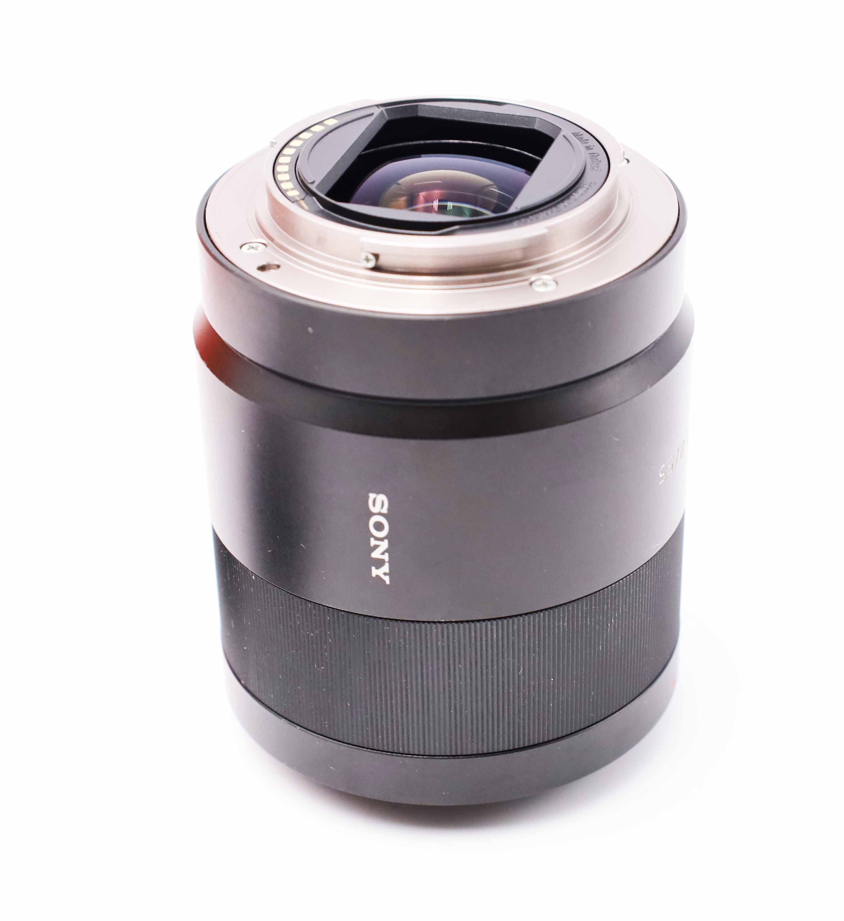 Sony SEL55F18Z Sonnar T FE 55 mm F1,8 ZA Standardobjektiv mit Festbrennweite Tag Nacht