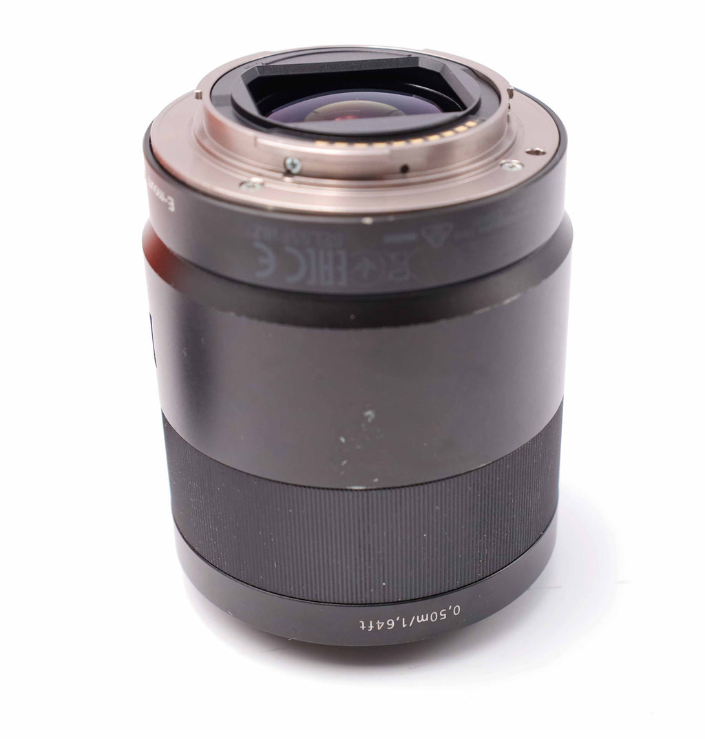 Sony SEL55F18Z Sonnar T FE 55 mm F1,8 ZA Standardobjektiv mit Festbrennweite Tag Nacht