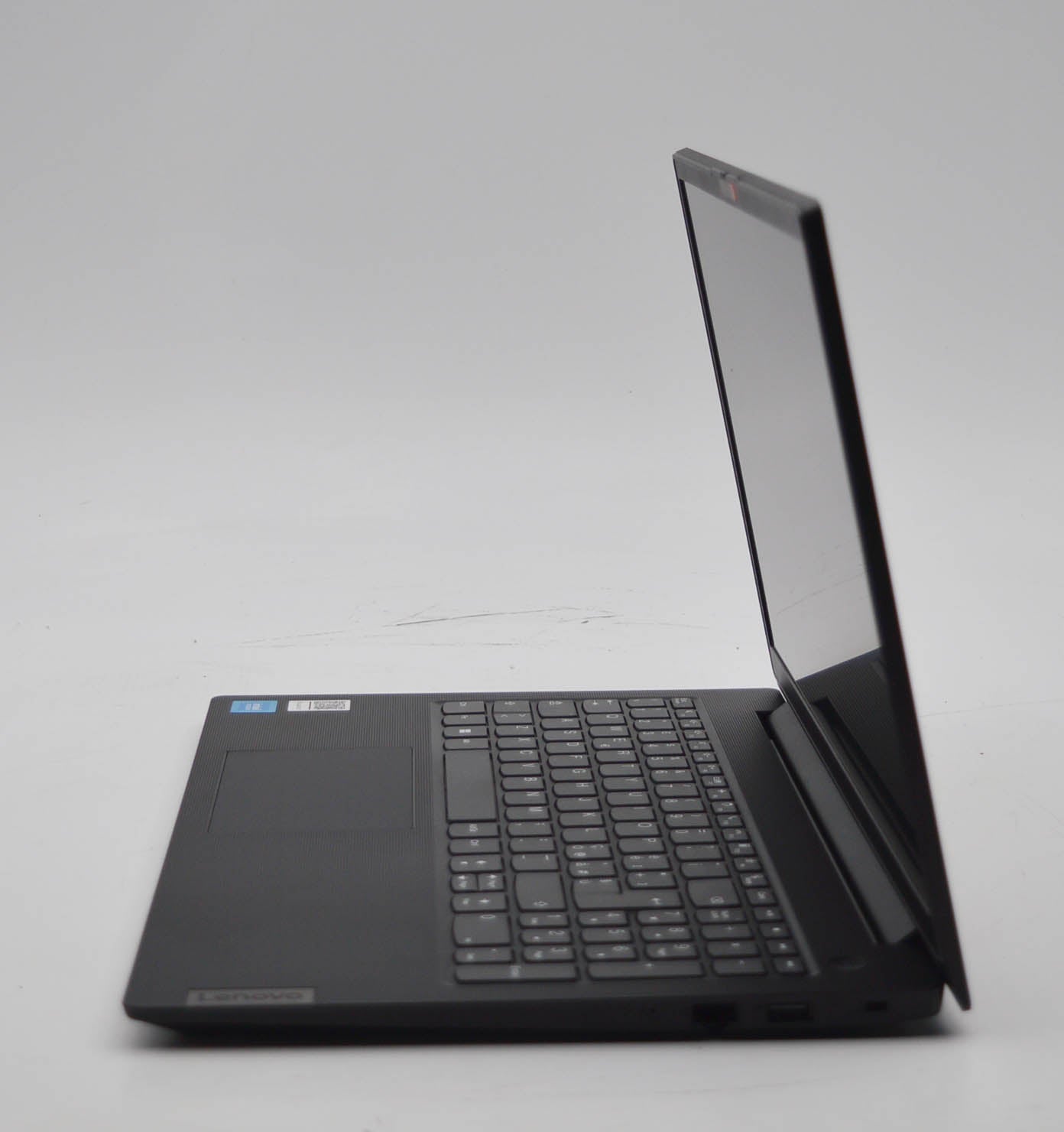 Lenovo V15 Notebook 15,6" FHD Intel Celeron N4500 8 GB RAM 256 GB QWERTY