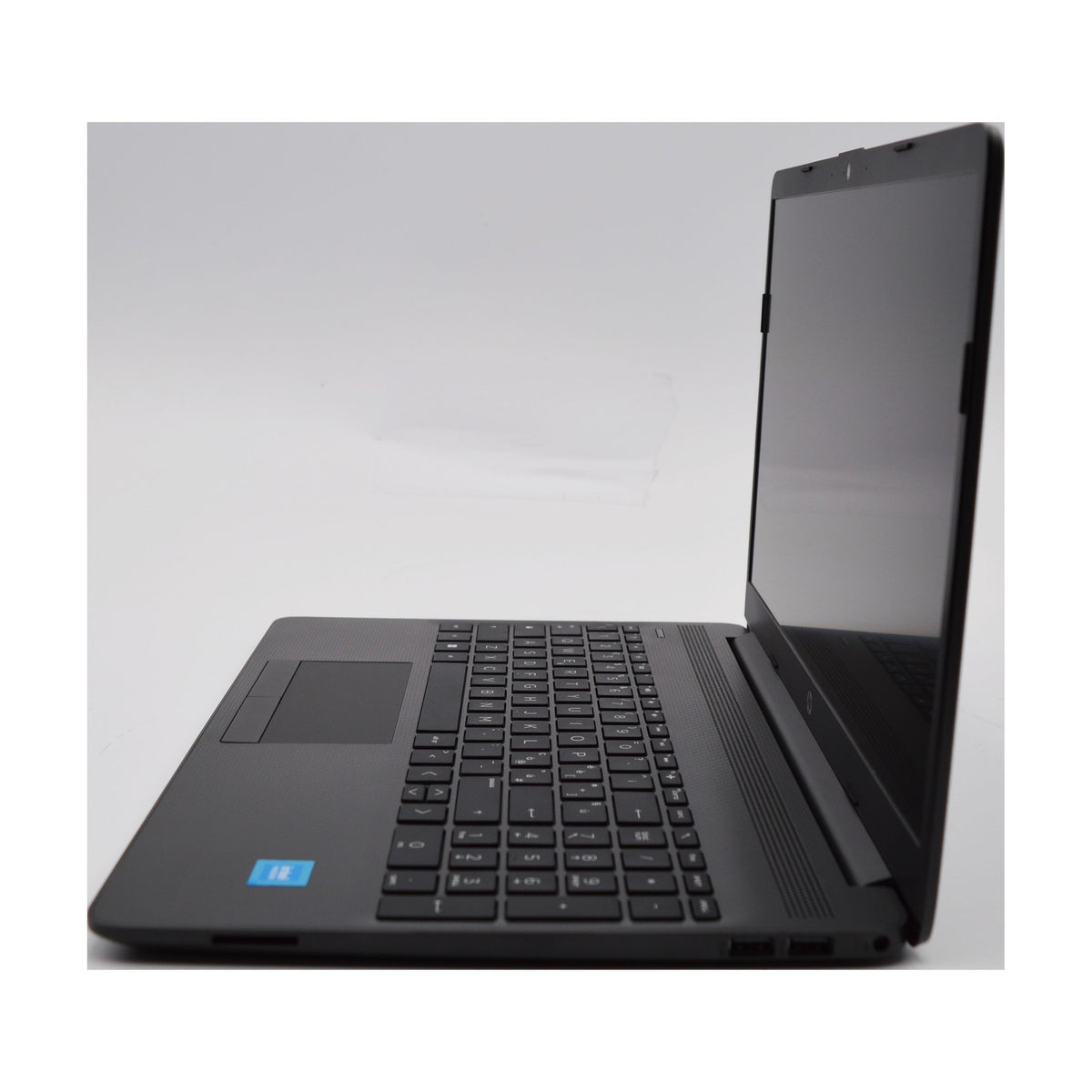 HP 250 G9 15.6" Full HD Celeron N4500 8GB RAM 256GB SSD Notebook Win11 QWERTY