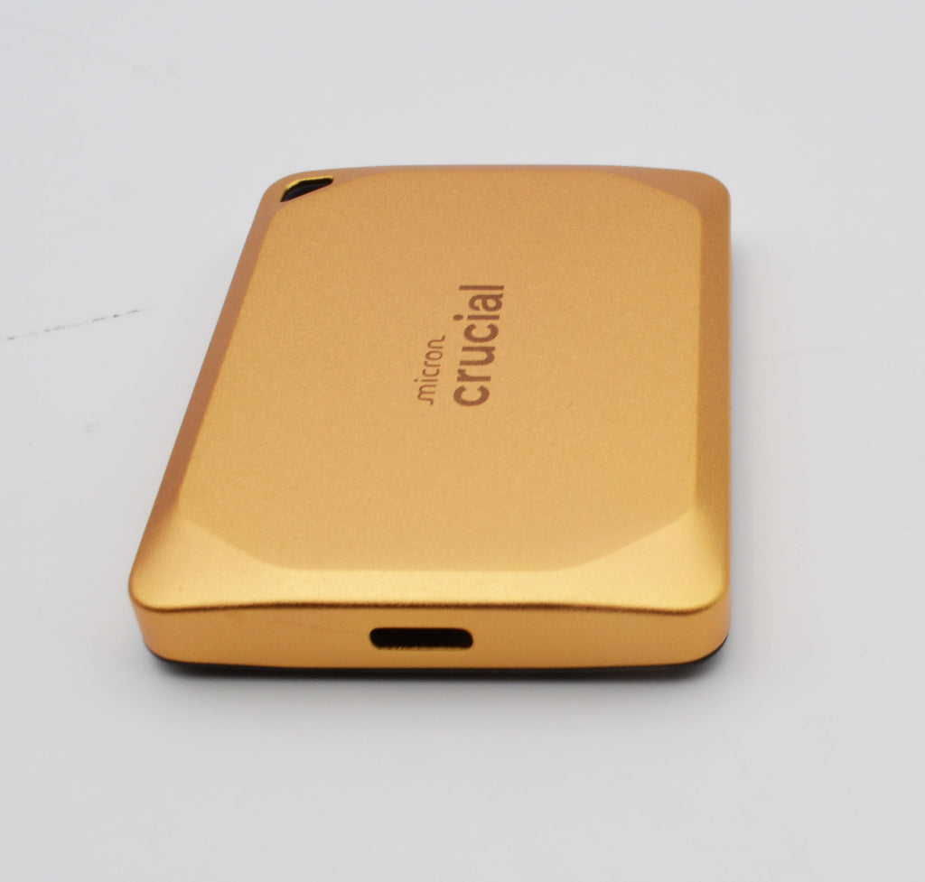 Crucial X10 Pro 4TB Externe SSD Festplatte 2.100MB/s Lesen USB-C 3.2 Gold
