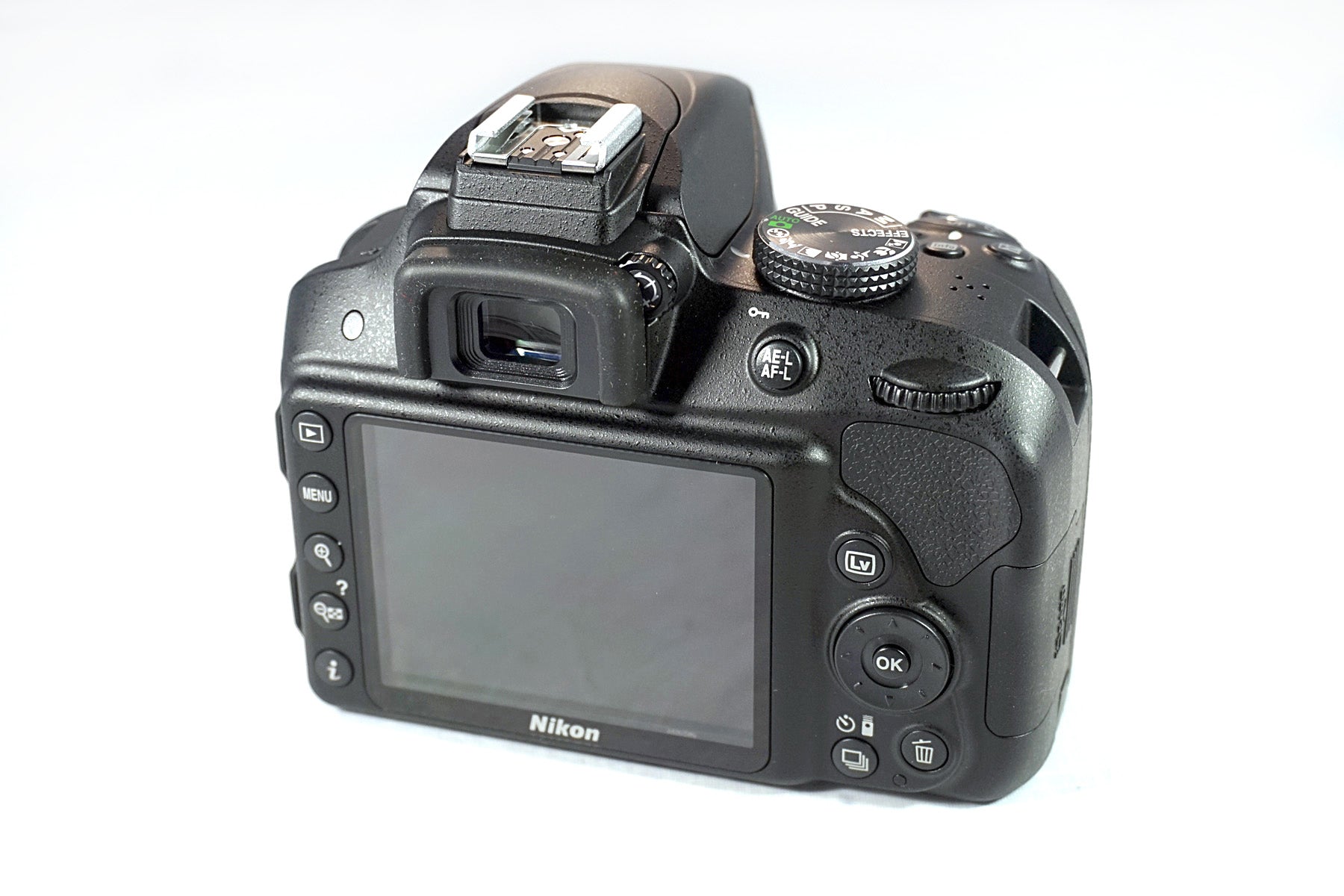 Nikon D3300 DSLR Kamera Body 24,2MP APS-C Full HD HDMI Schwarz Digital